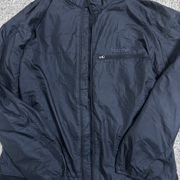 일본판 MARMOT 검정색 바람막이 사이즈 105-110