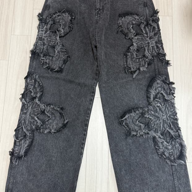 써저리 클로버 로고 패치 진