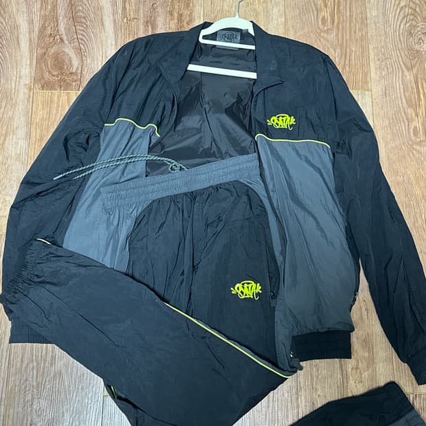 시나월드 트랙 셋업 급처