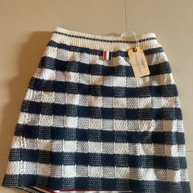 [새상품/정품] 톰브라운 체크 니트 스커트