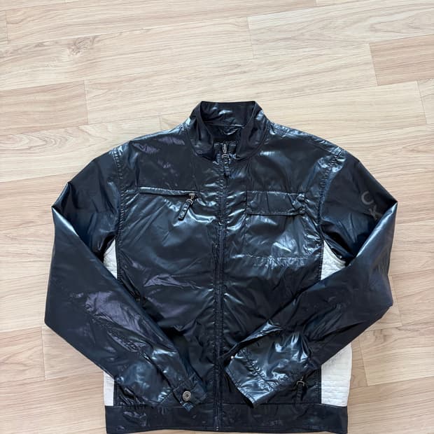 켈빈클라인 바람막이