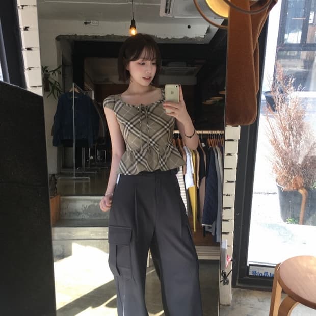 16247 - 버버리 블루라벨 체크 슬리브리스