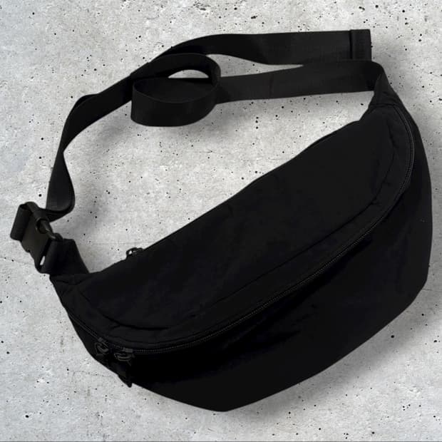 유니클로 블랙 웨이스트백 힙색
