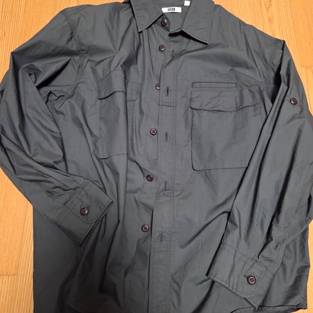 유니클로u 유틸리티 셔츠 L사이즈