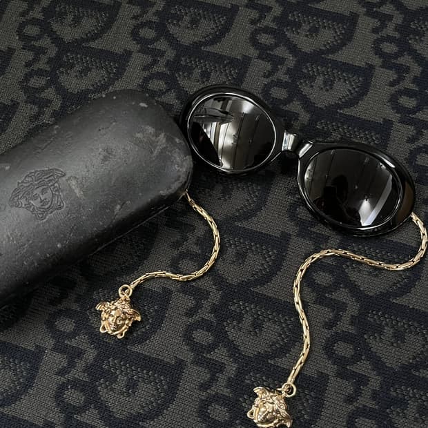 90s Versace Medusa Chain Arm Shade