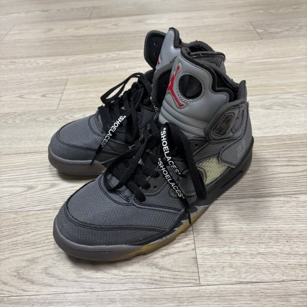 오프화이트 조던5 블랙 모슬린