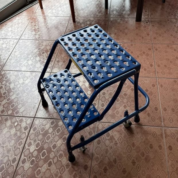 빈티지 철재 2단 롤링 스텝 스툴 (made in U.S.A.)