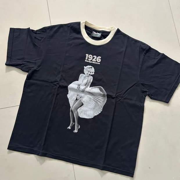 MONROE RINGER 마릴린 먼로 링거 티셔츠