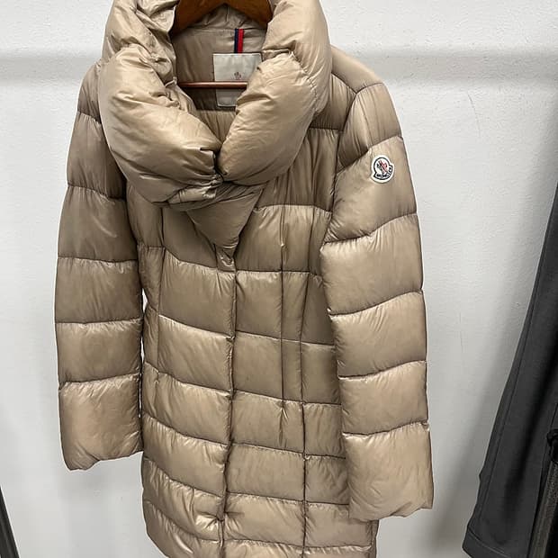 여) 몽클레어 경량 롱패딩 