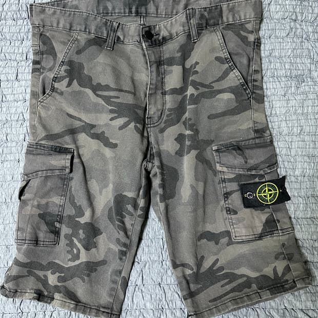 스톤아일랜드 카모 반바지 32사이즈