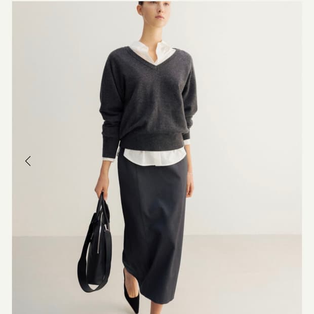 SIE 시에 젠느 벨티드 라인 스커트 차콜 미디 M