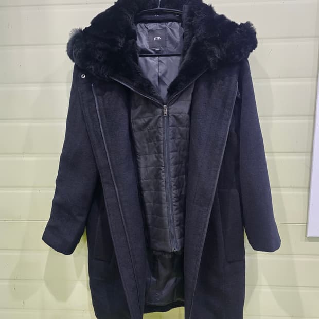 YETTS 후드 퍼 코트 블랙