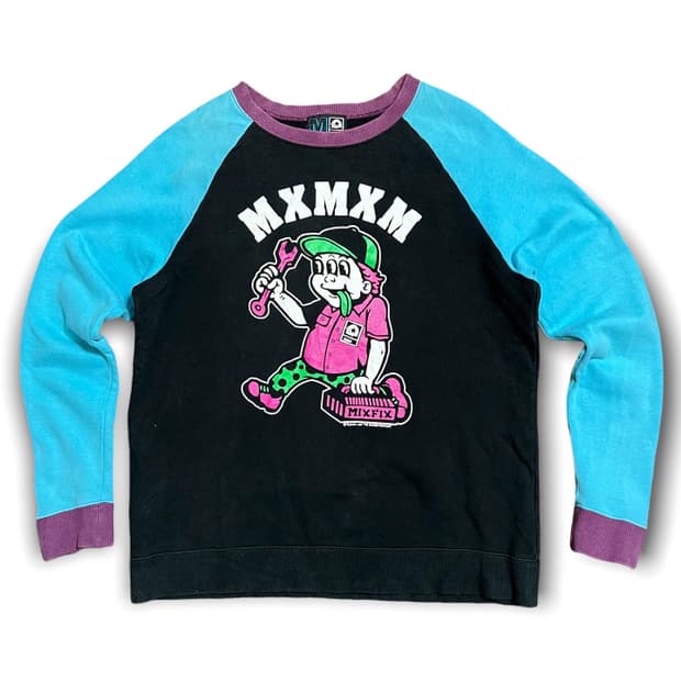 MxMxM 스웻셔츠