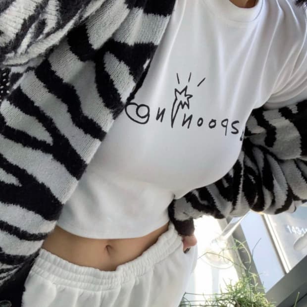 (반택포) 스푸닝 반팔티 (현 글로니)