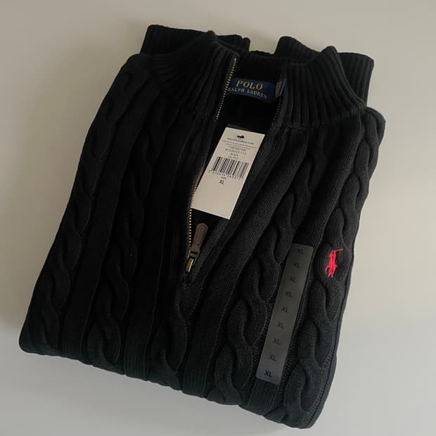 폴로 신형 케이블 니트 반집업 XL