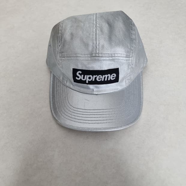 슈프림 실버 캠프캡 