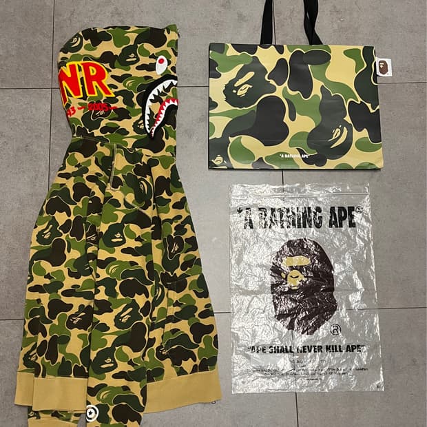 새상품급) 베이프 abc카모 녹계 샤크 후드집업