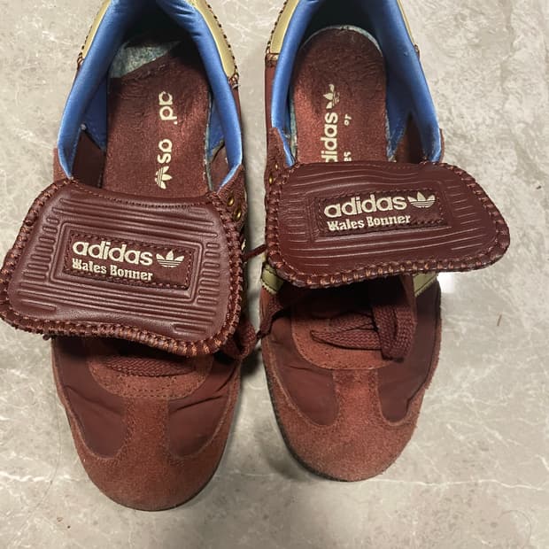 아디다스 폭스브라운