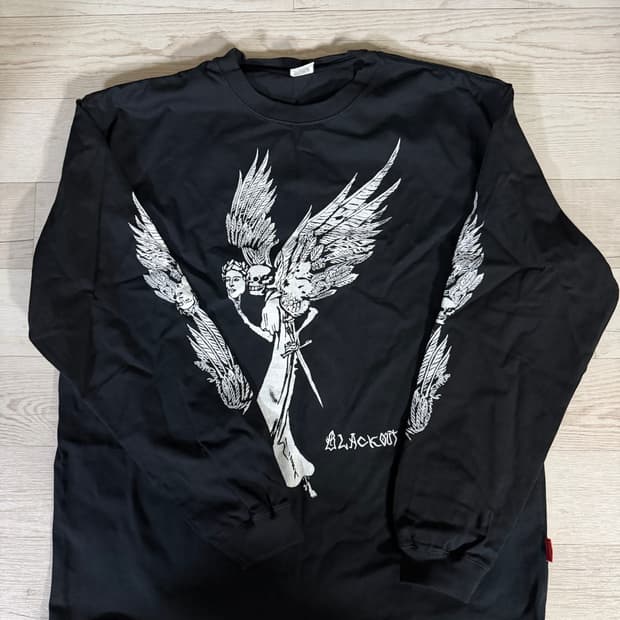 블랙아웃 롱슬리브