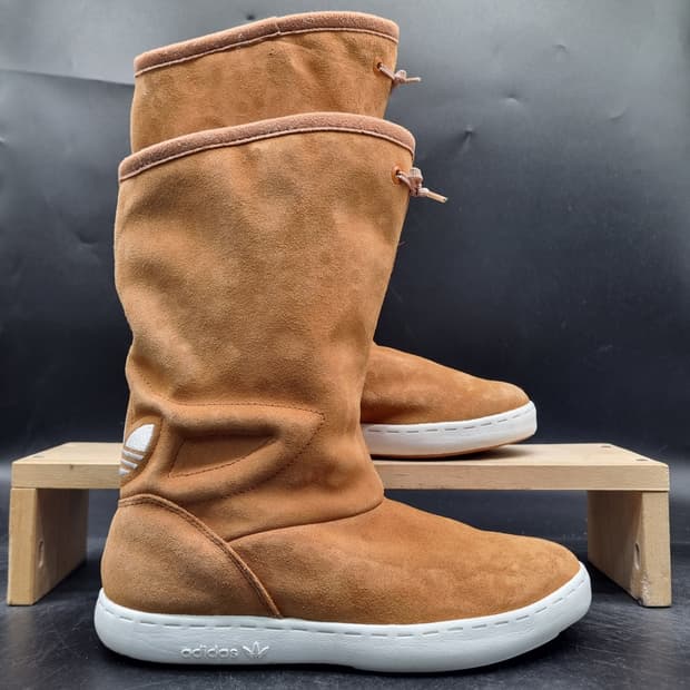 아디다스 스웨이드 여성롱부츠240