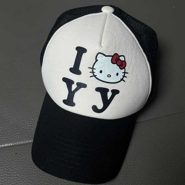 open yy 오픈와이와이 헬로키티 트리거캡 볼캡 모자