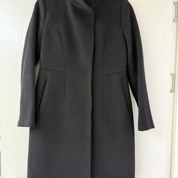 TNGT 블랙 모 코트