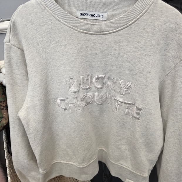 럭키 슈에뜨 맨투맨 38