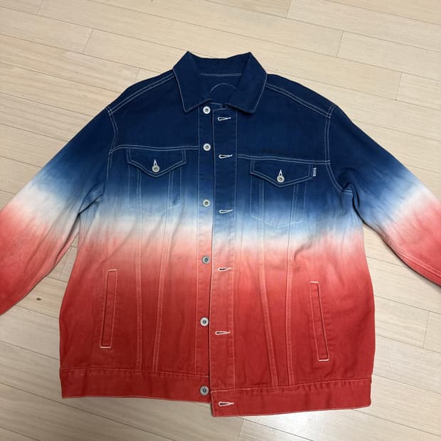 베이프 그라데이션 트러커자켓