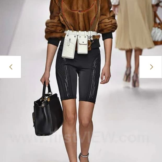 FENDI 펜디 바이커 쇼츠 S