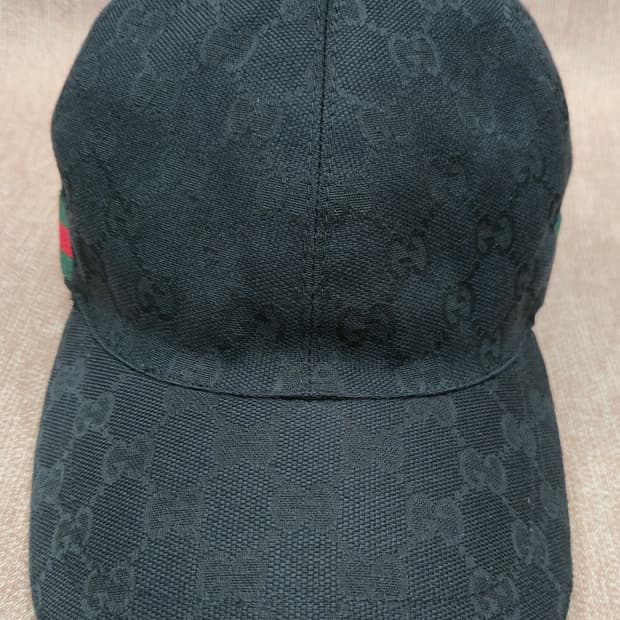 구찌 정품 -스몰 웹 블랙 오리지널 GG 캔버스 베이스 볼 캡