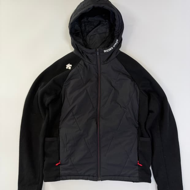 데상트 경량 니트 패딩