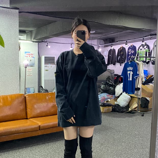 스톤아일랜드 와펜 브랙 롱 슬리브  B2949