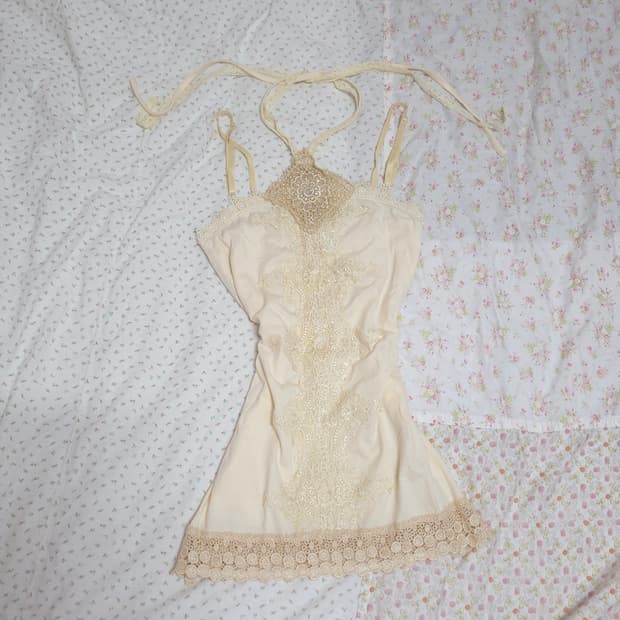 엑시즈팜 대장 큐빅 레이스 페어리 그런지 오리엔탈 홀터 나시