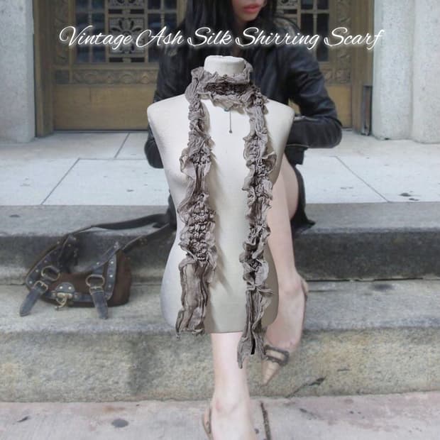 Vintage Ash Silk groove shirring Scarf