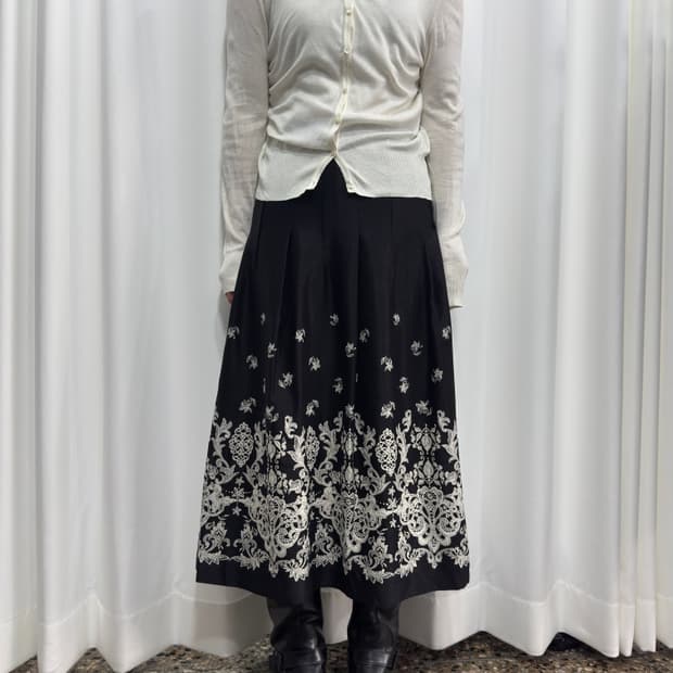 ethnic long pleats skirt