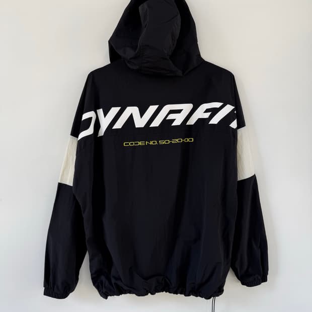 다이나핏 DYNAFIT 하프 집업 나일론 우븐 아노락 바람막이 자켓 블랙