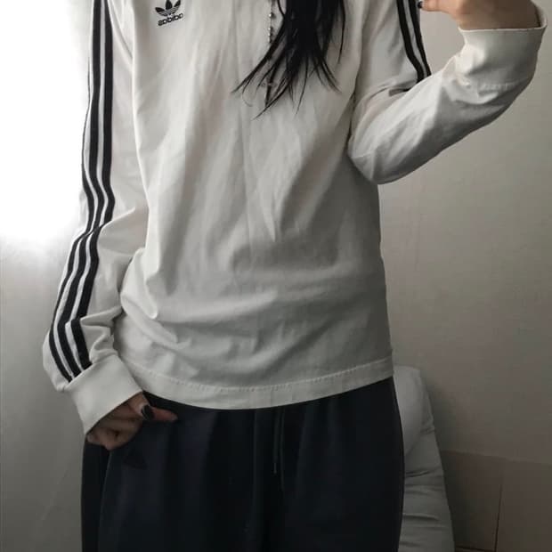 아디다스 흰검 삼선 롱슬리브