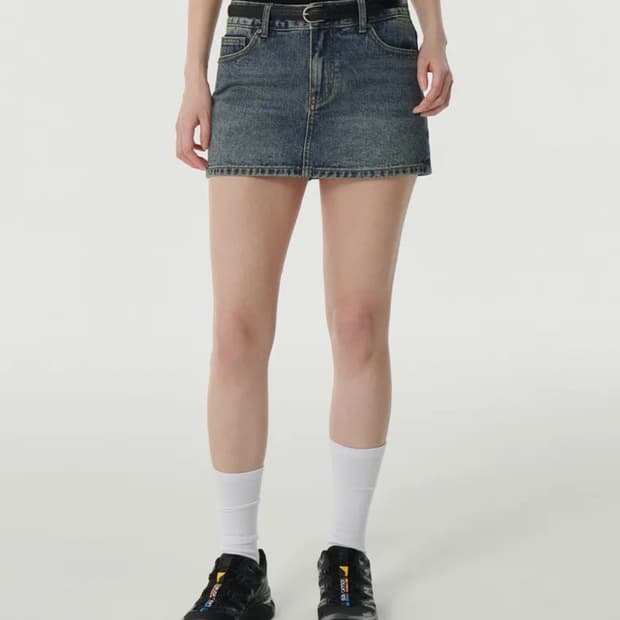 무신사 스탠다드 우먼 로 라이즈 데님 미니 스코츠 xs