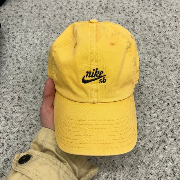 N48 나이키 sb 볼캡 모자 옐로우