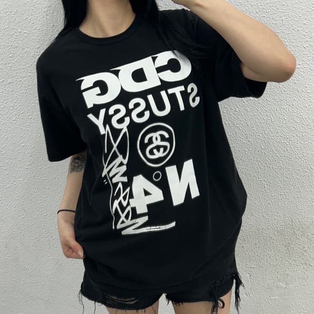 꼼데가르송 x 스투시 로고 블랙 반팔 XL