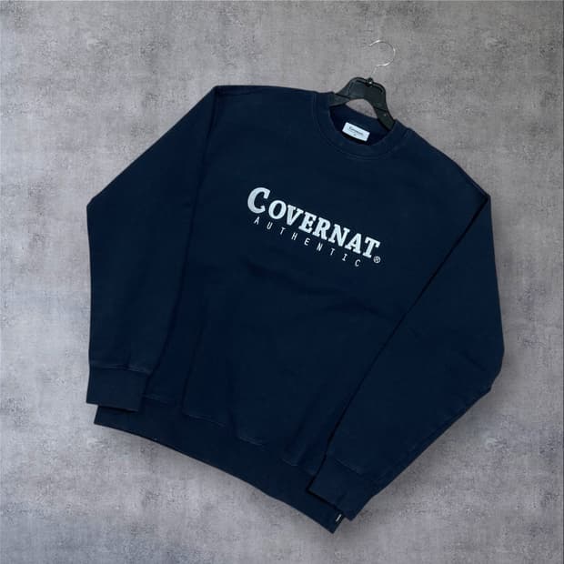 커버낫 스펠아웃 네이비 맨투맨