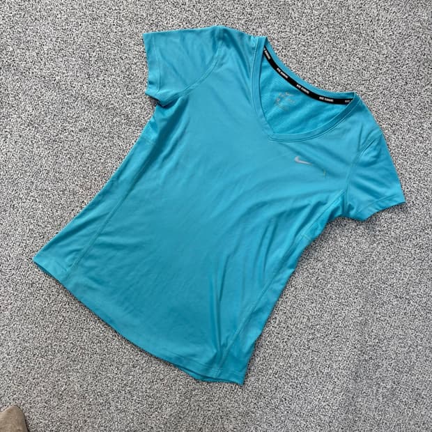 M 나이키 여성 브이넥 반팔 티셔츠 0416J