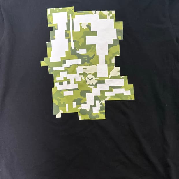 베이프 반팔티 L사이즈