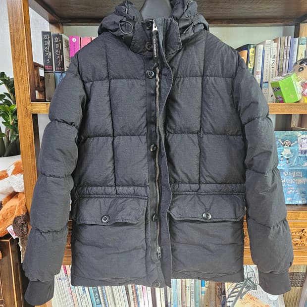 정말 깨끗함 씨피 CP컴퍼니 검정 패딩 팔아요 다운