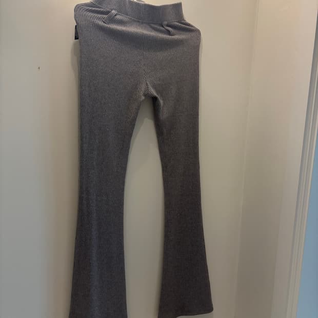 더 미스테리어스호텔 부츠컷팬츠