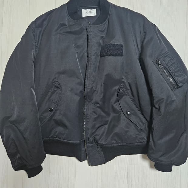 24fw 시오타 ma-1 블랙 5사이즈