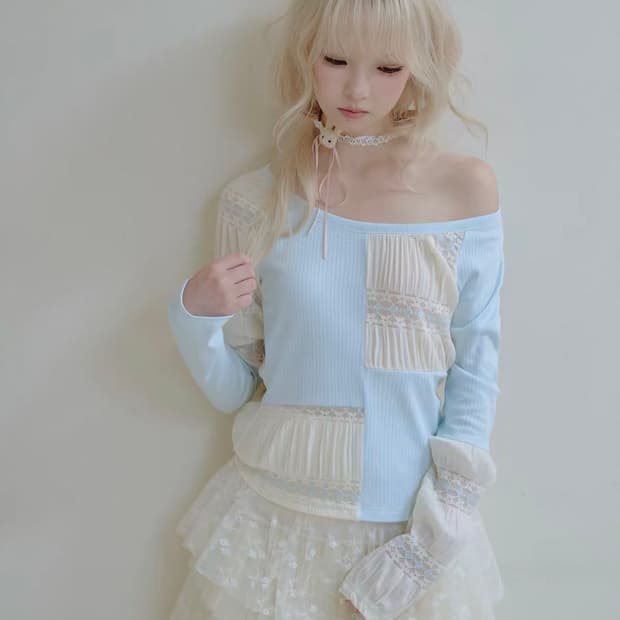 레이스 패치 블루 탑 슬리브리스