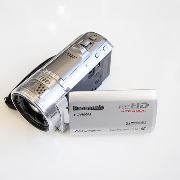 Panasonic HC-V600M / 빈티지 디지털 캠코더 