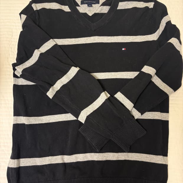 타미힐피거 니트