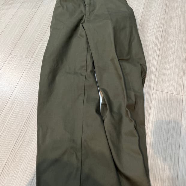 유니클로 u 치노팬츠 올리브